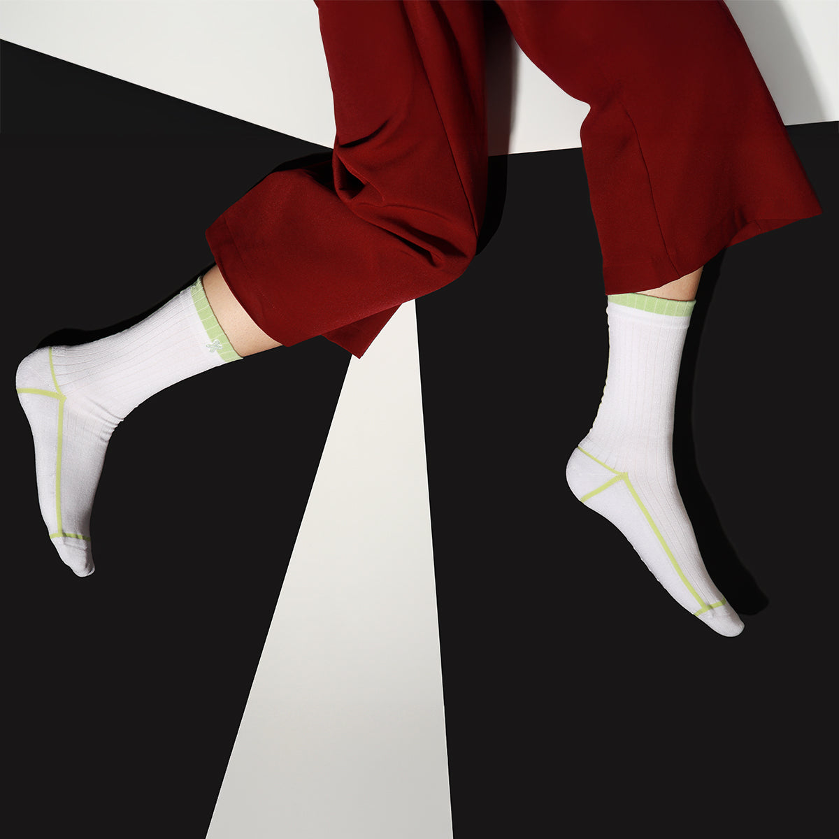 Tokyo Bamboo ladies socks White